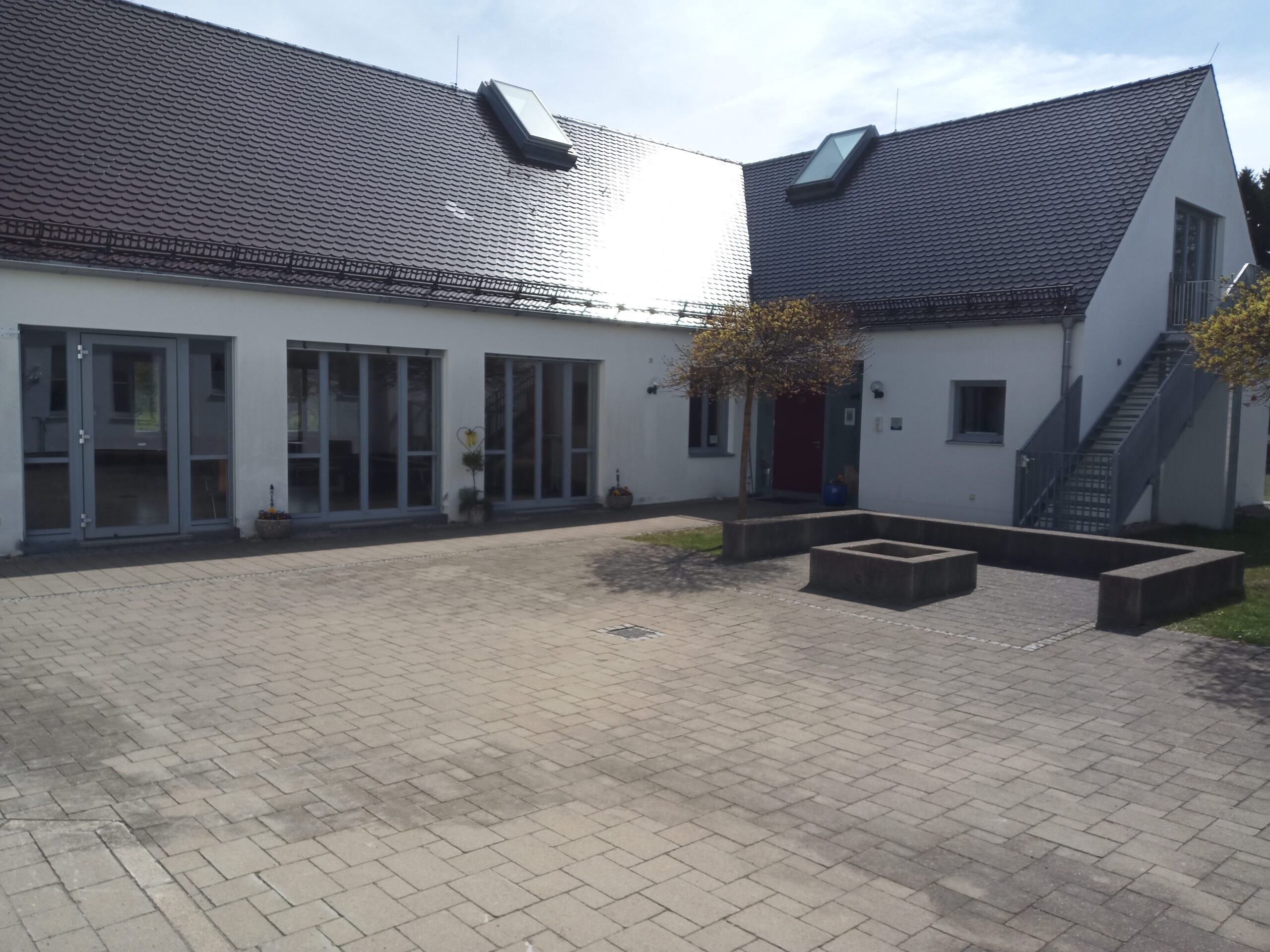 Außenaufnahme Dietrich Bonhoeffer Haus Buchloe